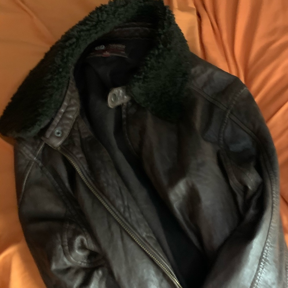 Bomber jacket - Picture 3 of 3